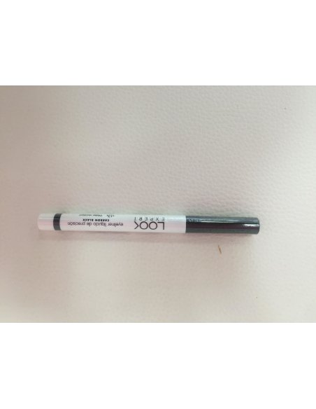 EYELINER LIQUIDO PUNTA DE PRECISION